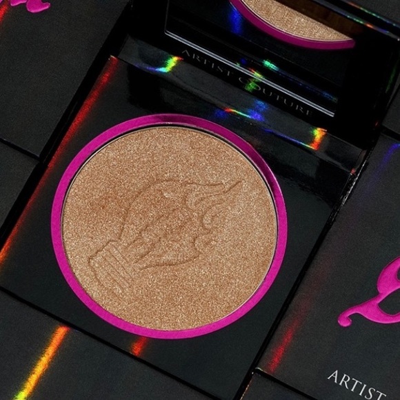 Club Daddy Big Glow Energy Highlighter - Picture 3 of 6